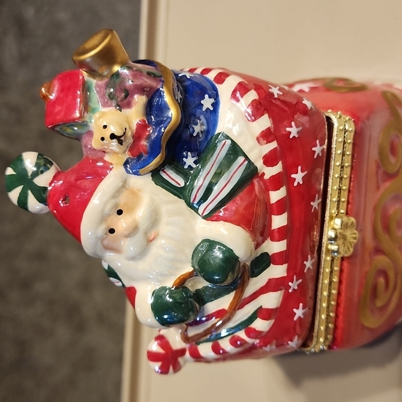mr christmas Holiday Salesanta Porcelain Hidden Music Box Ornament